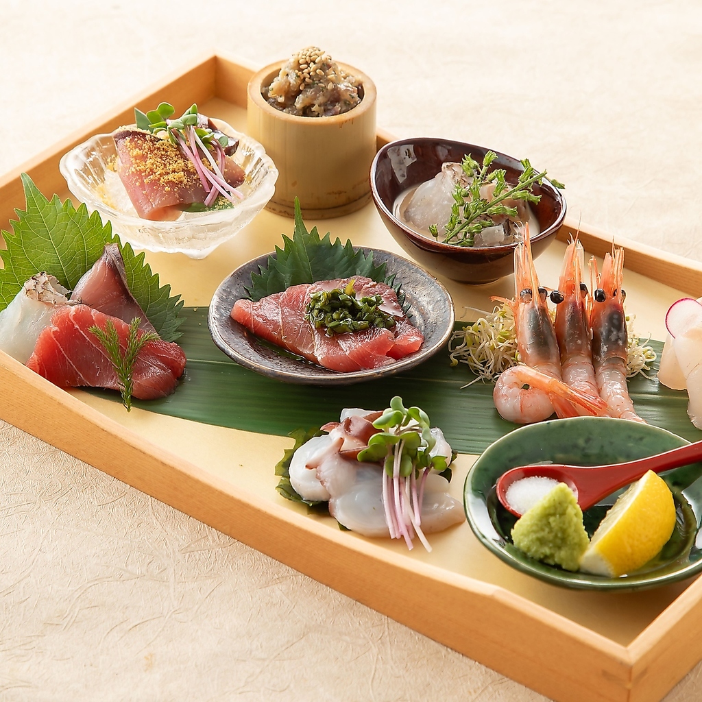 漁港直送の鮮魚が自慢。海の恵みを味わう、デザイナーズ個室ダイニング。