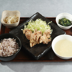 韓国唐揚げ弁当（白米or十五穀米・スープ・ナムル2種、小鉢チャプチェ）