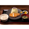 料理メニュー写真&nbsp;【岩中豚】上ロースかつ定食