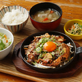 料理メニュー写真 鉄板焼肉ごはん