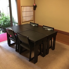 -2名様から6名様までいす席をご用意