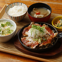 鉄板おろしステーキごはん