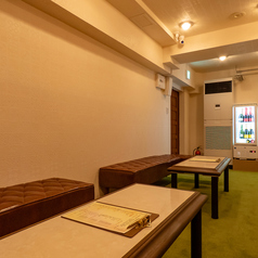 【VIPルーム★NEWOPEN★】≪8～15名様で貸切OK≫ 少人数からの完全貸切に対応。モニター、カラオケなど、パーティーを盛り上げるアイテムも勢揃い！主役を驚かせる特別な演出もお任せください。