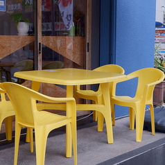 天気の良い日は気持ちの良いテラス席をぜひご利用ください。