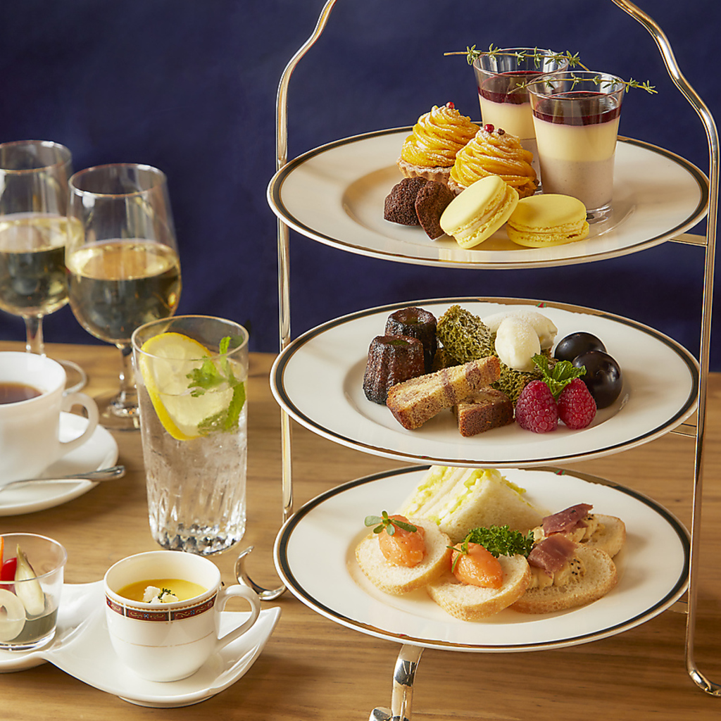 野菜・野草を楽しめるアフタヌーンティーが大人気♪