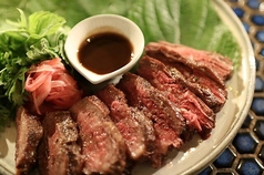 牛肩ロースのヌアヤーン タマリンドソース