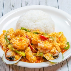 シーフードのふんわり玉子カレー炒めごはん