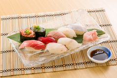 天然南まぐろと地魚の寿司盛り合せ 5貫