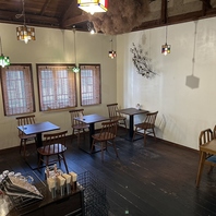 隠れ家のような空間で寛ぎを