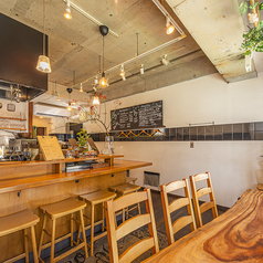 4人掛けのテーブル席×１（２～4名）