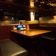 ゆったりしたソファー席。飲み会に最適！【飯田橋でお食事処、飲み会を実施するお店をお探しなら北海道へ】