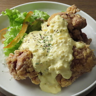 串焼き以外も絶品！定番から創作メニューまで勢揃い◎