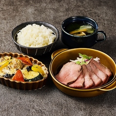 選べるローストビーフ定食(ライス・スープ付)