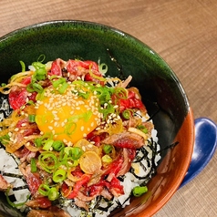 たたきユッケ丼