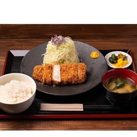 こだわりブランド豚【岩中豚】使用