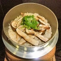 季節の釜飯と純国産馬刺しで日本の味覚をご堪能あれ♪
