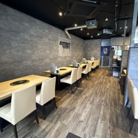 非常に清潔感のある店内デートや家族での団らんを！