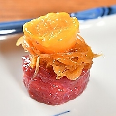 すき焼き手毬/ウニ和牛/和牛鰻 各