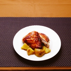 Quarter served Roasted Potato クォーターチキンとローストポテト