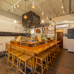 カウンター席×９