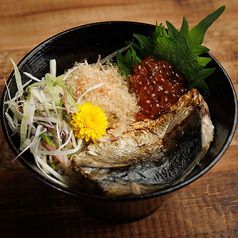 焼き鯖といくらの混ぜご飯