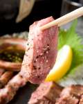 【一度は食べておきたい！】鹿児島の黒毛和牛の牛タンステーキは、肉厚の食感に対する柔らかさが旨い