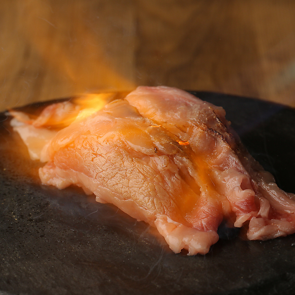 海鮮だけじゃない☆お客様の目の前で炙ります★お好みの焼き加減でお楽しみ下さい