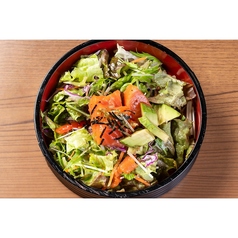 アボカドサーモンサラダ