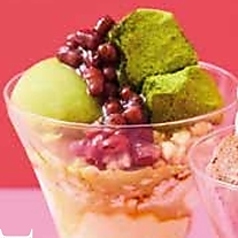 抹茶アイス大福と抹茶わらび餅のパフェ/生チョコバナナパフェ/ストロベリーチョコモンブランパフェ