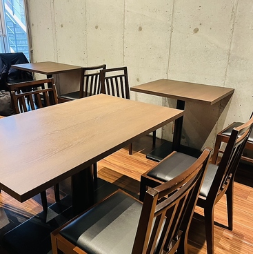 もも焼き屋　八幸鶏の雰囲気1