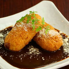 とろけるチーズのクリームコロッケ