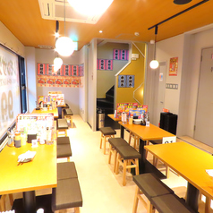 【活気溢れる店内で貸切宴会】水炊き・焼き鳥等の鶏料理を存分に楽しめる居酒屋です！お酒も1杯329円の生ビールから日本酒、焼酎等、各種取り扱っております！