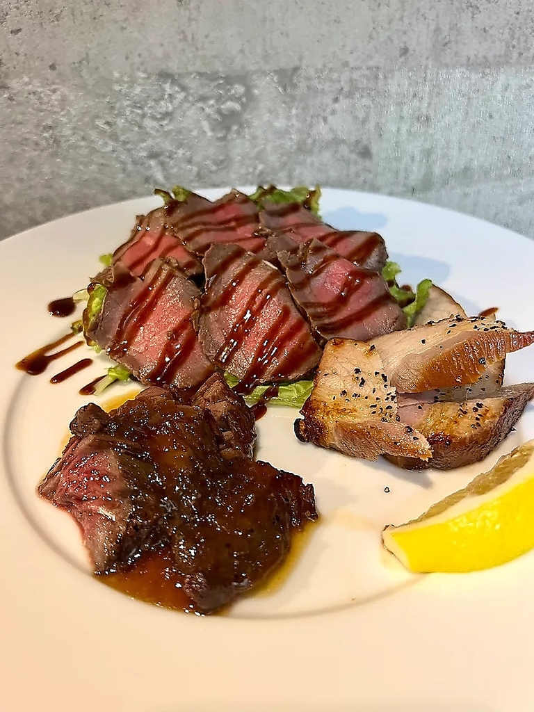 肉盛り３種！！