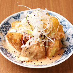 じゃがバターの天ぷら　濃厚明太ソース添え