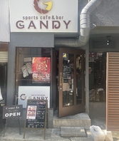 奥行きの広い．着席約50名収容