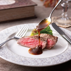 【ディナーのみ】牛肉のステーキ トリュフ入りマデラソース