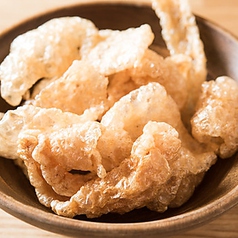 豚皮のから揚げ（チチャロン）