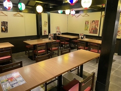 格安ビールと鉄鍋餃子 3・6・5酒場 京都河原町店の雰囲気2