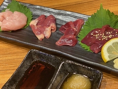 お造り４種盛り（ささみ、はつ、ずり、肝）