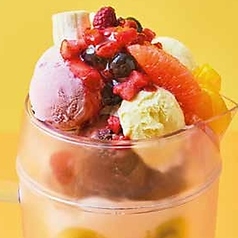 相撲レスラーパフェ