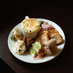 前菜盛り合わせ