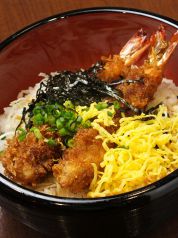 えび丼（880円）