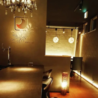 人数に合わせて選べる心地よい和モダン空間