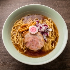 ラーメン店監修のリーズナブルな煮干し中華そば