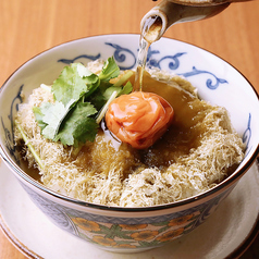 一番出汁のお茶漬け（梅ととろろ昆布）