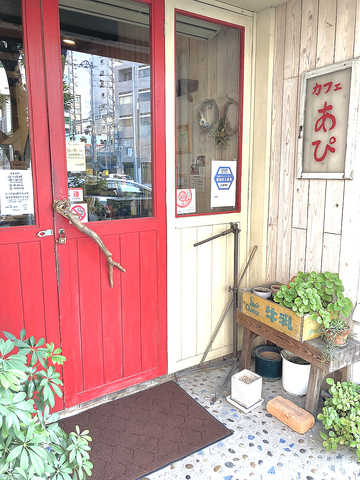 オシャレな雰囲気が味わえるカフェ