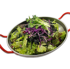 韓国海苔とごま油のサラダ