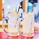 名物ドリンク『しろくまレモン』　白熊らしく、ほんのり白いのが特徴！