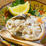 お一人様からお楽しみいただけるメニューを多数ご用意。仕事終わりの一杯やサク飲みに◎