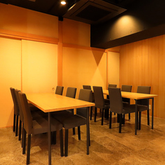 ≪テーブル≫ 6名掛け×2卓